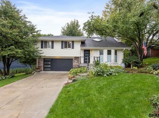 1107 Cimarron St, Papillion, NE 68046