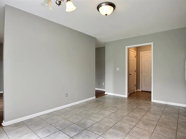 1200 Emma Ct — Photo 10