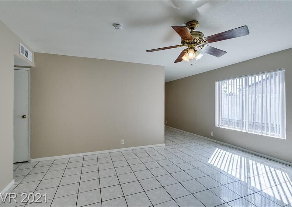 1st image of 953 Count Wutzke Ave