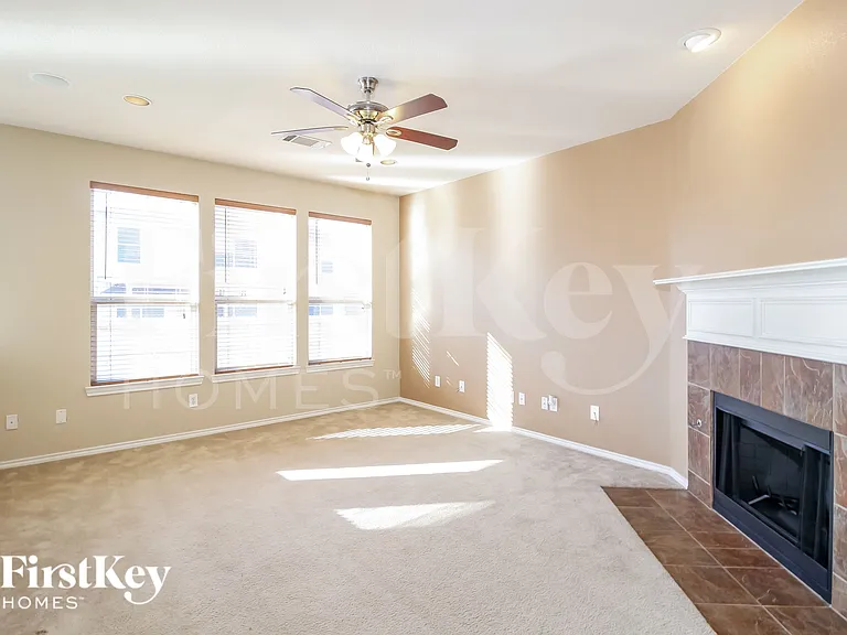 4532 Fir Dr — Photo 5