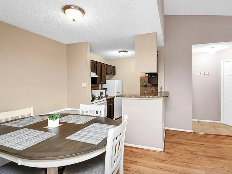 3770 Lovers Wood Ln #606 — Photo 15
