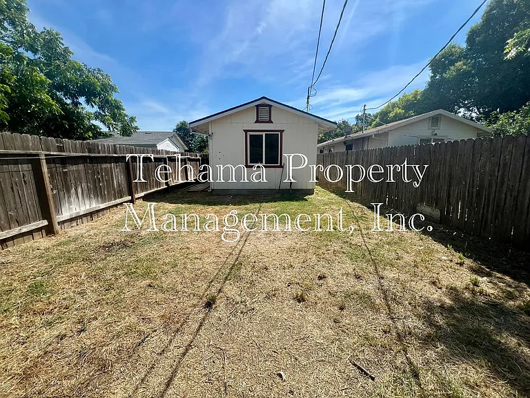 627 Santa Maria Ave — Photo 11