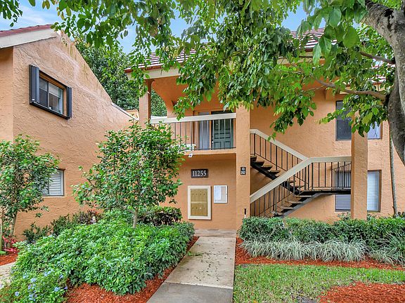 4th image of 11255 Green Lake Drive #202