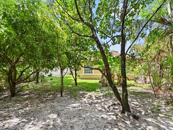 12203 Brisbane Lane, Wellington, FL 33414
