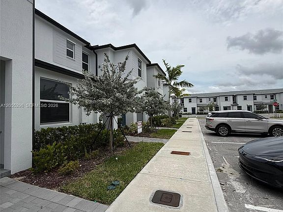 3rd image of 35757 SW 178th Pl #35757
