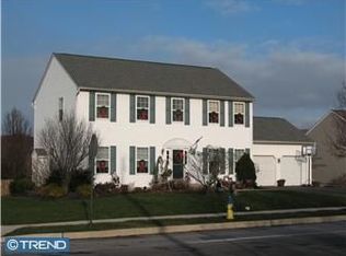 34 Winterberry Dr, Perkasie, PA 18944