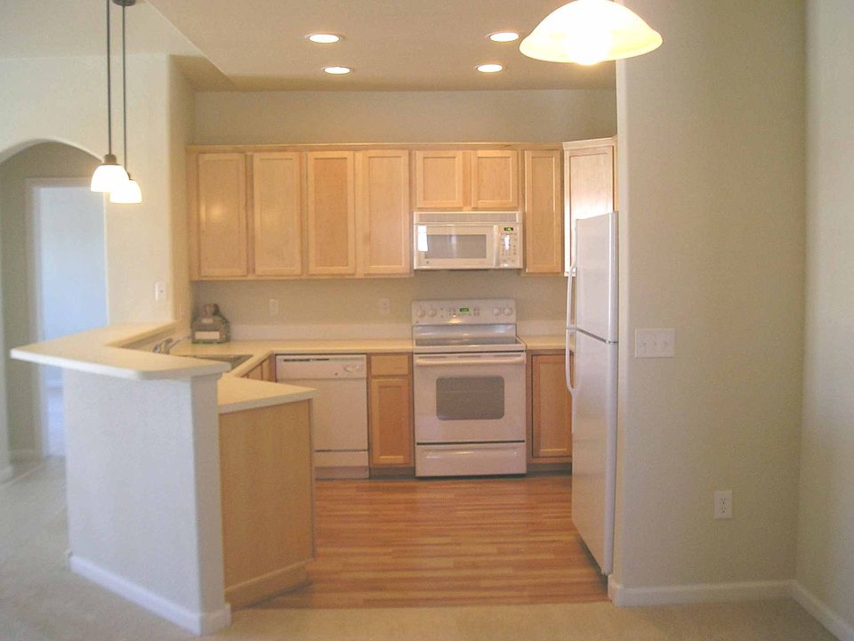 2nd image of 2303 Owens Ave Unit 204