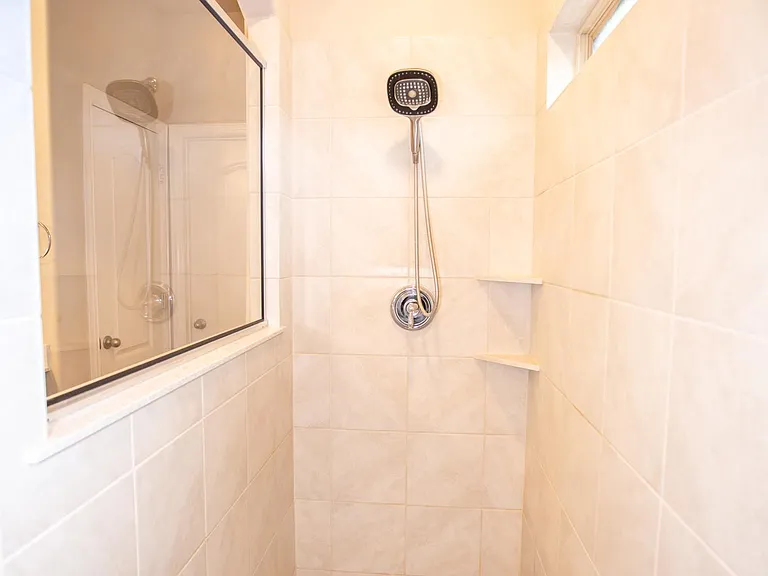 2100 Miramar Dr — Photo 9