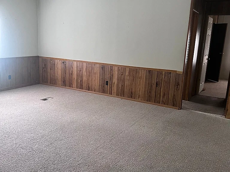 268 S Seymour Dr NW — Photo 8