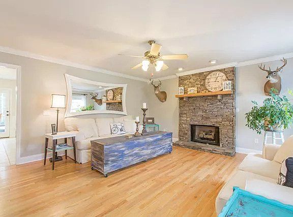 4th image of 178 Cardinal Rd