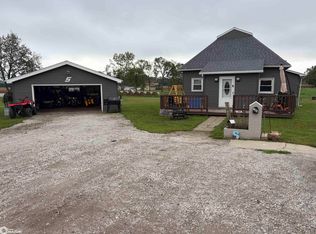 705 E 1st St, Villisca, IA 50864