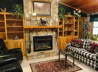 89 Lake Pines Lndg, Blairsville, GA 30512