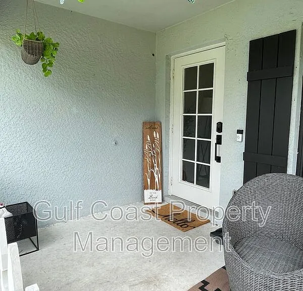 417 Broadmoor St — Photo 8