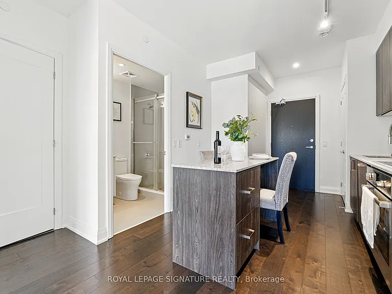 293 The Kingsway #324 — Photo 9
