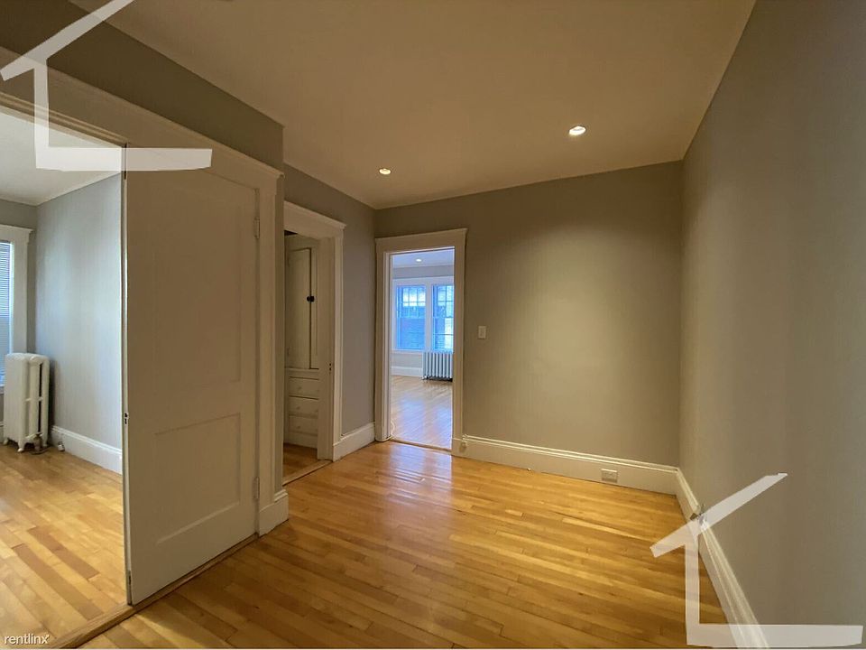 11 Story St. #2 Cambridge (Harvard Square) Unit Photo 12