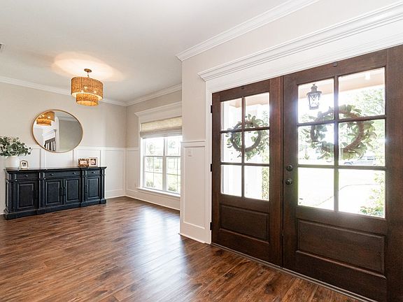 5th image of 108 Belmont Dr