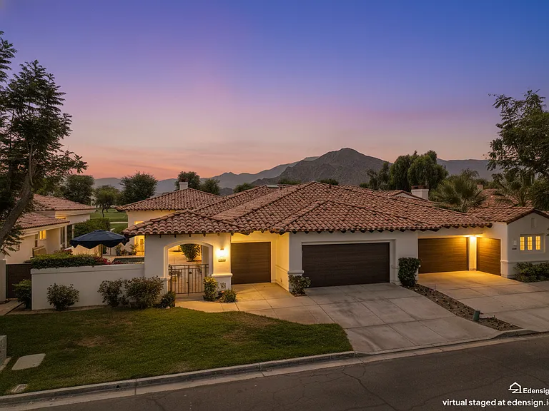 79695 Mandarina — Photo 2