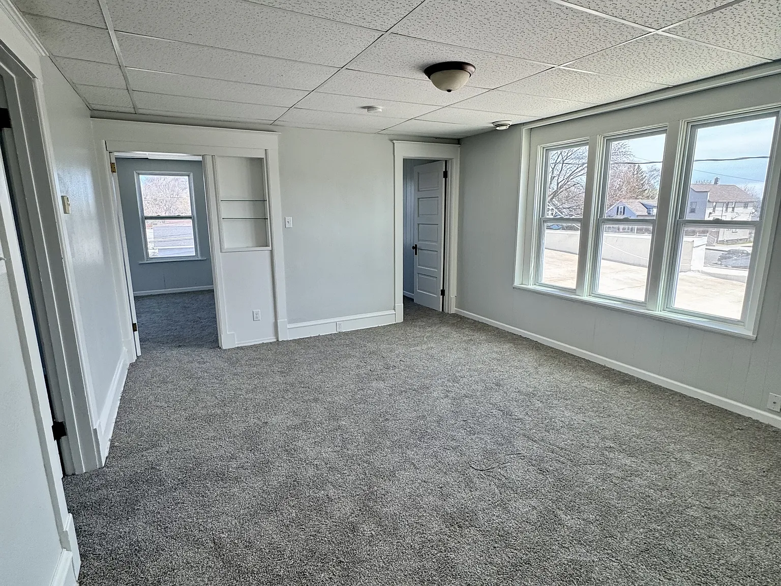 1215 Broadway Ave. - 1215B — Photo 4