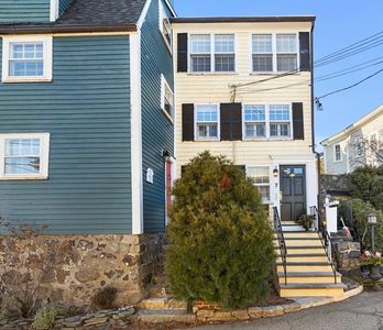 7 Lee St #3, Marblehead, MA, 01945