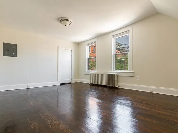 117 Sherman Avenue image 27 of 29