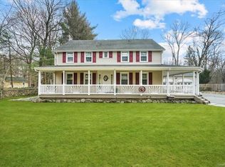 77 W Main St, Washingtonville, NY 10992