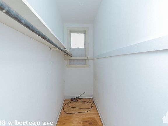 3rd image of 1948 W Berteau Ave #1527