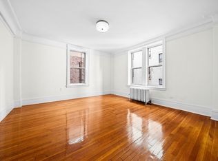 123 Waverly Pl #2D, New York, NY 10011