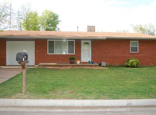 3 Highland Dr, Perry, OK 73077