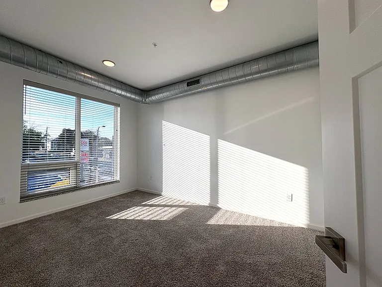 The Pearl Apartments — Photo 13