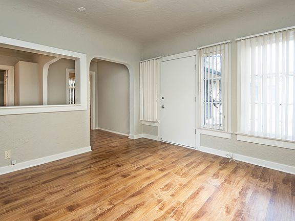 3rd image of 3733 Midvale Ave APT C