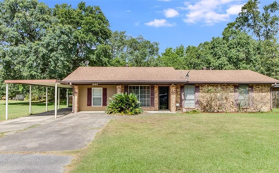 1st image of 1809 Rosary Ln