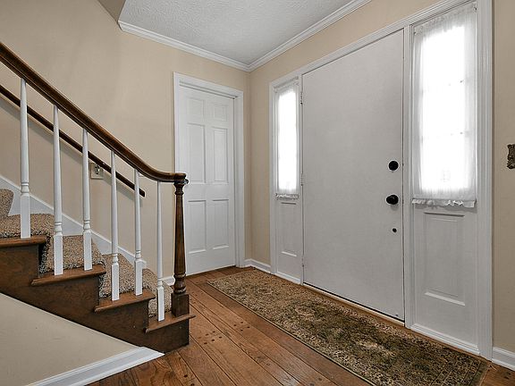 5th image of 8950 Charington Ct NW