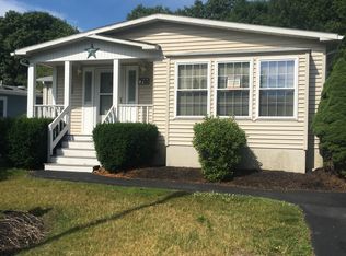78 Leisurewoods Dr, Rockland, MA 02370