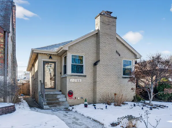 7048 35th St, Berwyn, IL 60402