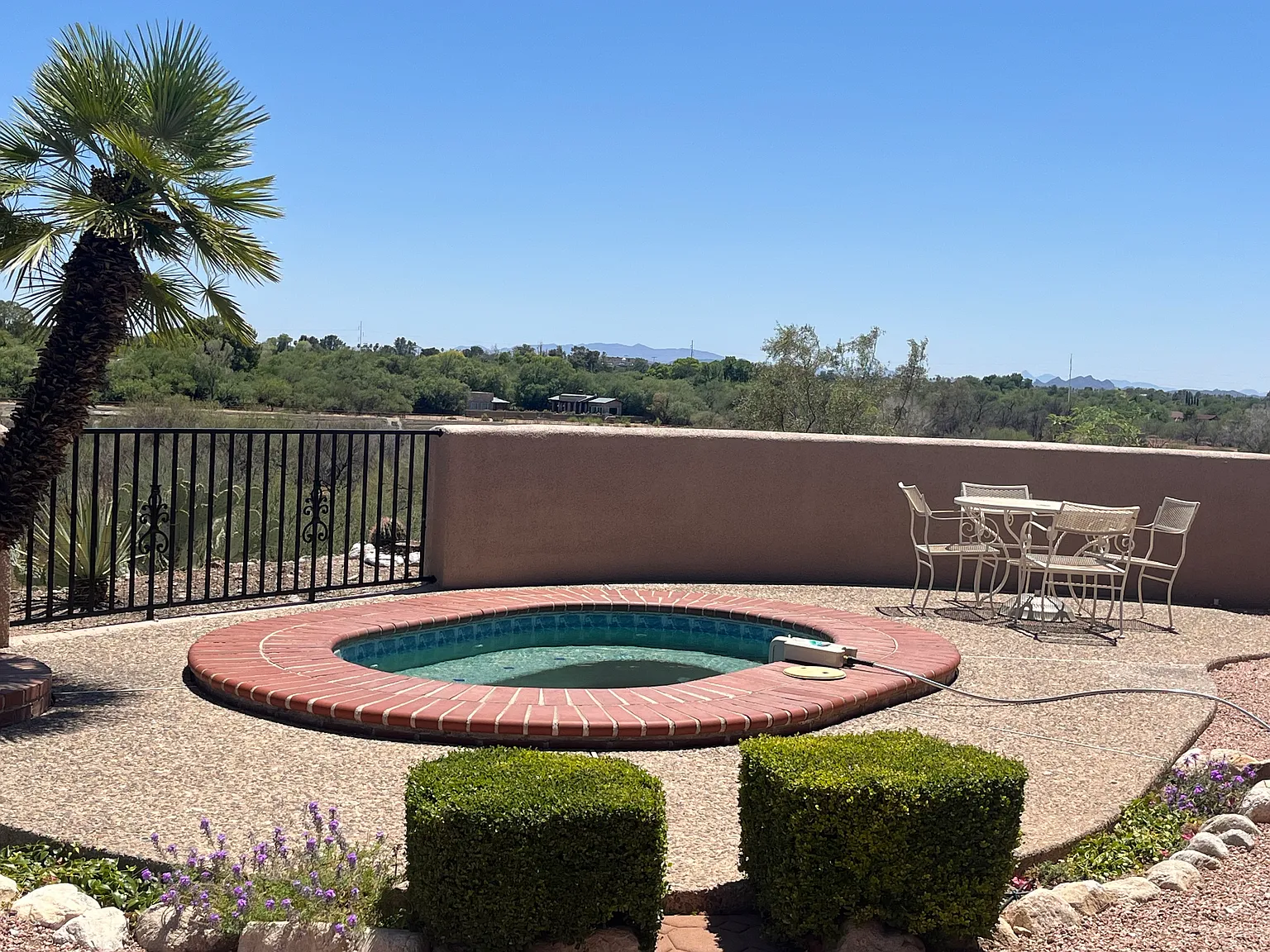 3 bed, 2445 sqft, $4,000 — Photo 2
