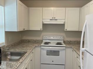 220 Henthorne Dr APT C-13, Lake Worth, FL 33461