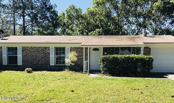 3rd image of 229 Evergreen Ln