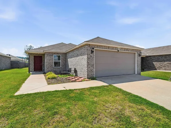 10504 Darla Ln, North Little Rock, AR 72113