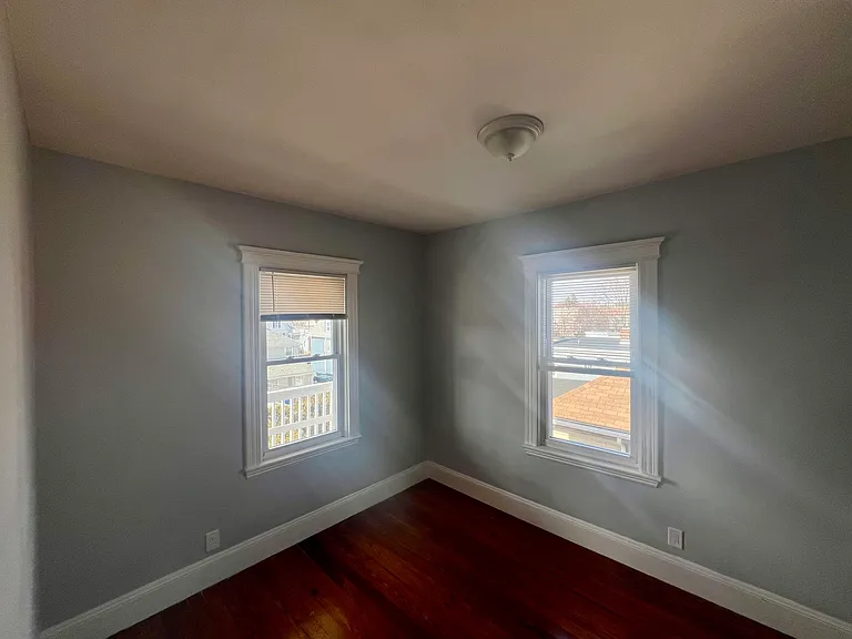 98 Irving St #3 — Photo 5