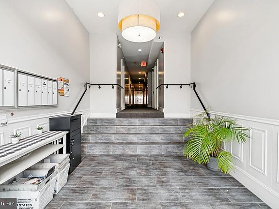 5th image of 423 18th St NE APT 7