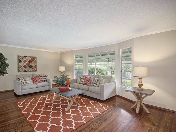4th image of 44392 N El Macero Dr