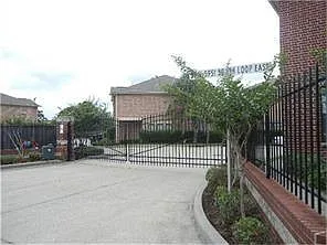 2 bed, 4.0 bath, 1030 sqft, $1,700 — Photo 3