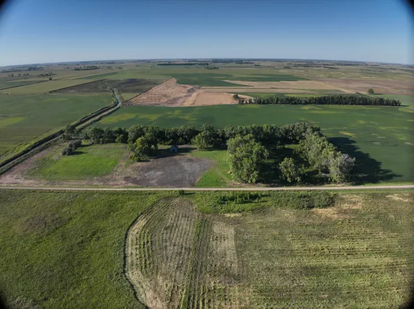 41766 102nd St, Britton, SD 57430