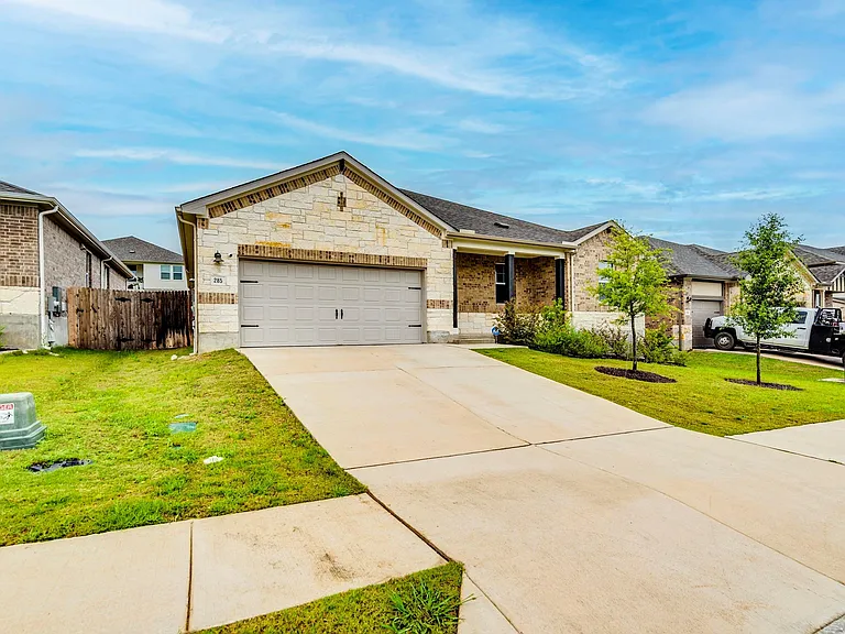 285 Cathedral Mountain Dr — Photo 2