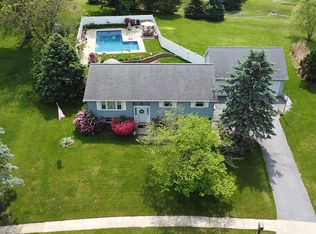 5302 Lake Dr, East Petersburg, PA 17520