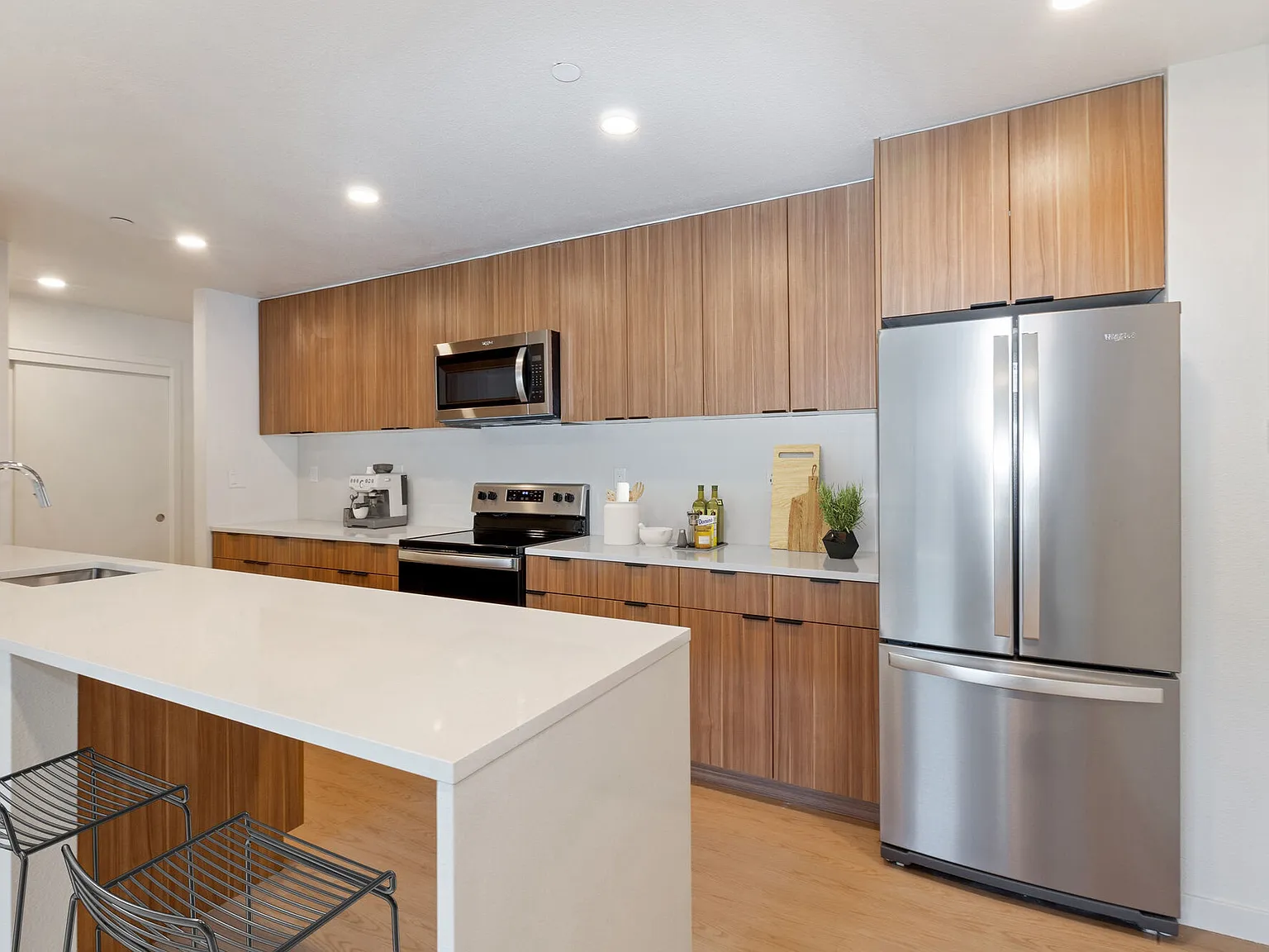 707 Leahy — Photo 3