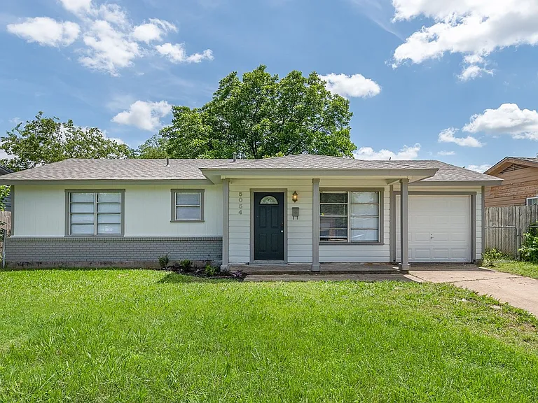 5054 Virgil St — Photo 1