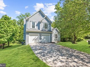 9506 Ridgeview Dr, Columbia, MD 21046