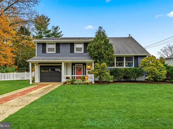 1519 Longfellow Dr, Cherry Hill, NJ 08003