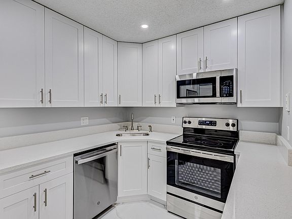 3rd image of 4955 Sable Pine Circle #A2